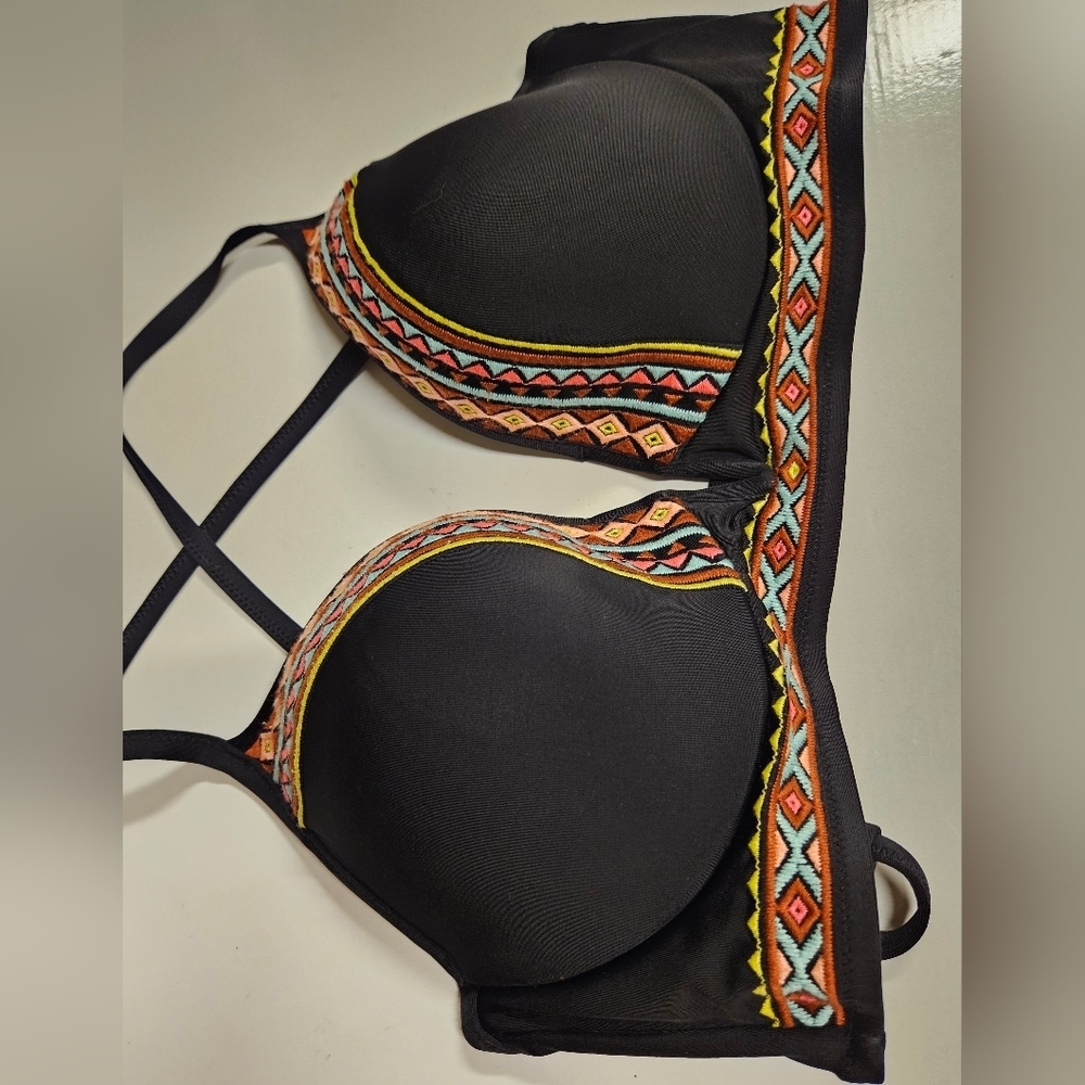 Shade & Shore Black  Aztec Western print  Embroidered Bikini Top size 34 D - Picture 2 of 9